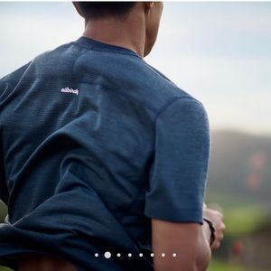 NWT Allbirds All Run Tee in Navy -M
